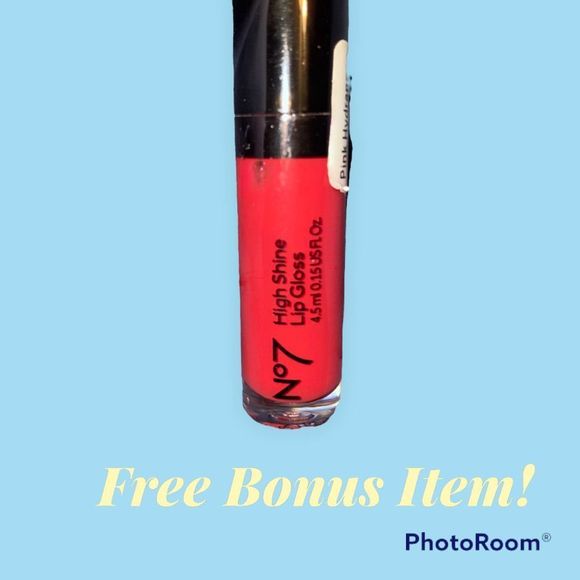 No. 7 Skincare & Beauty Bundle - Picture 2 of 2